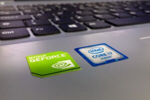 Intel vs AMD Laptop Processors: Which One Should You Choose?